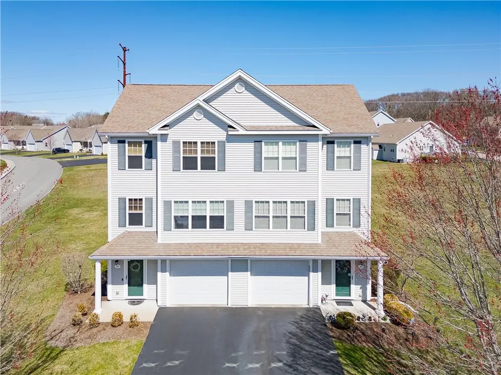 27 Streamview Drive Cumberland RI 02864