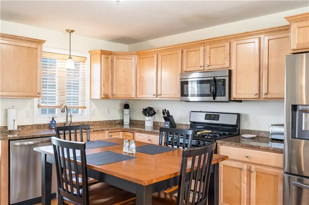 27 Streamview Drive Cumberland RI 02864