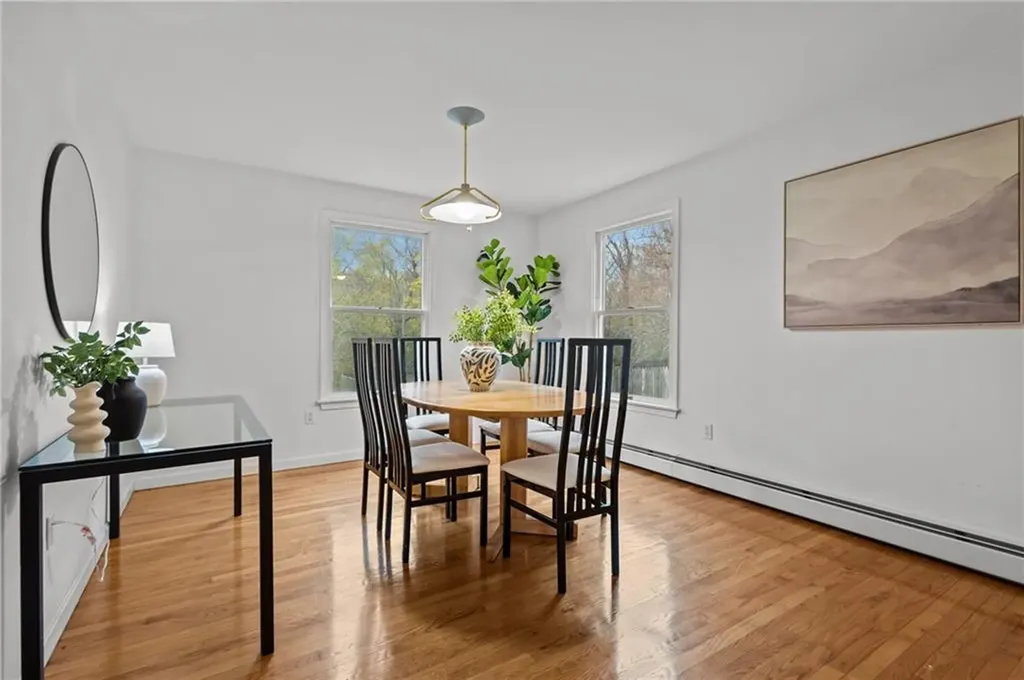 16 College Lane Barrington RI 02806