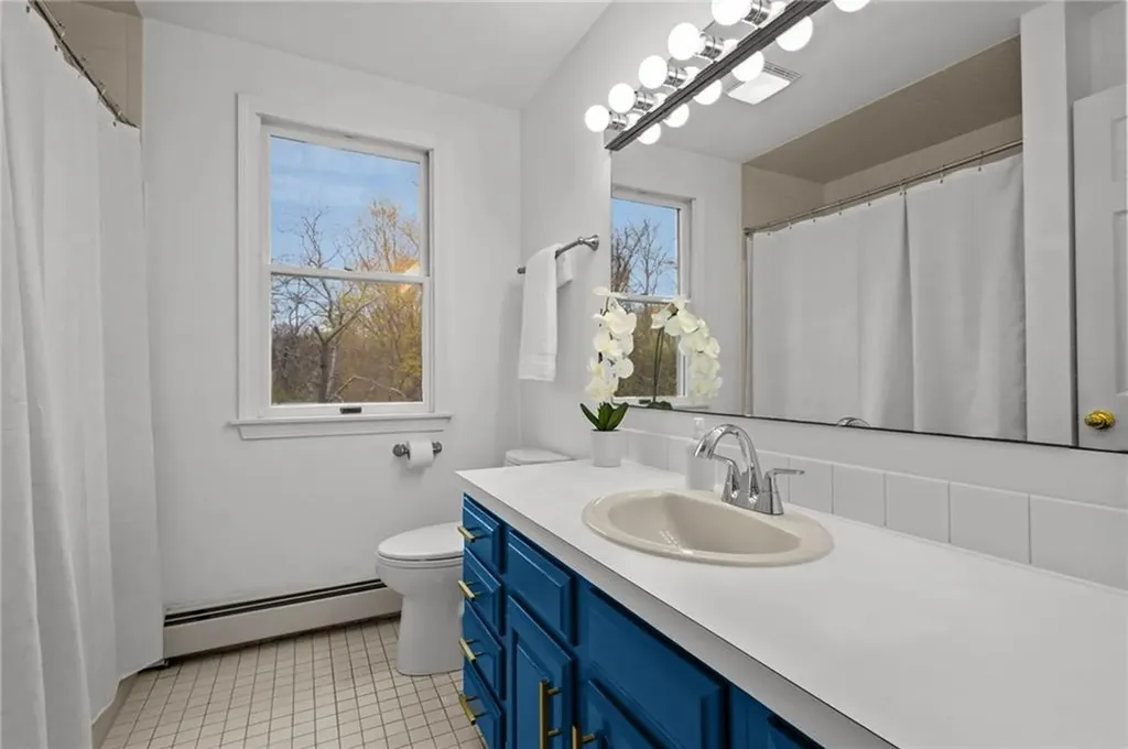 16 College Lane Barrington RI 02806