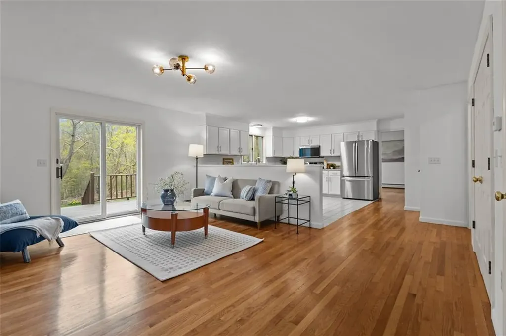 16 College Lane Barrington RI 02806