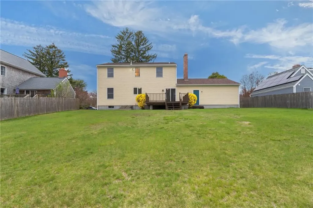 16 College Lane Barrington RI 02806