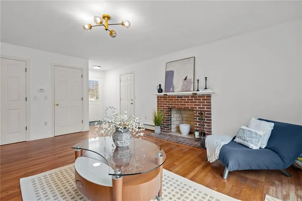 16 College Lane Barrington RI 02806