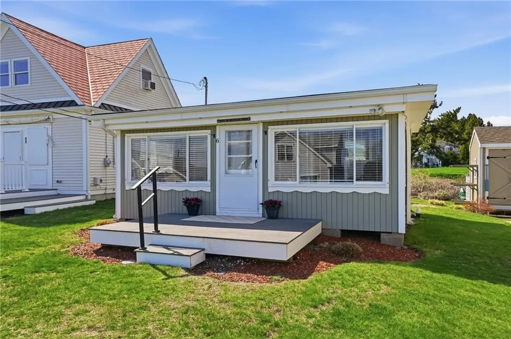 64 #6 Burnside Avenue Narragansett RI 02882