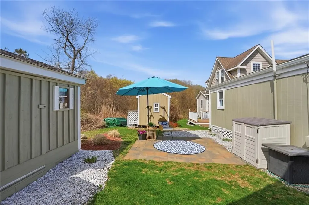 64 #6 Burnside Avenue Narragansett RI 02882