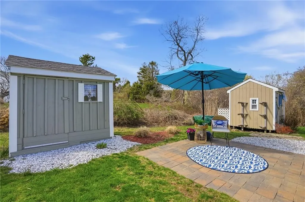 64 #6 Burnside Avenue Narragansett RI 02882