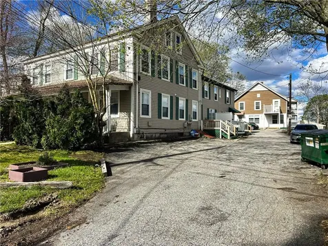 48 56 Providence Street Woonsocket RI 02895