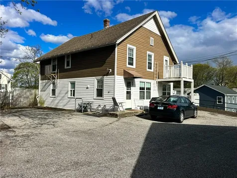 48 56 Providence Street Woonsocket RI 02895