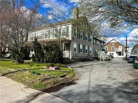 48 56 Providence Street Woonsocket RI 02895