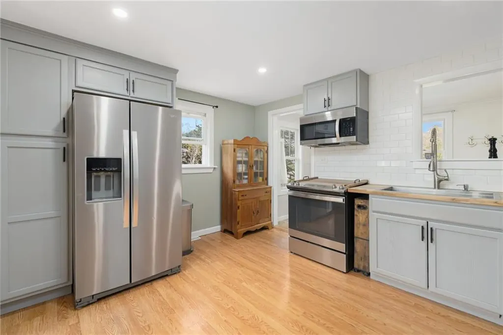 22 Spindrift Drive North Kingstown RI 02874