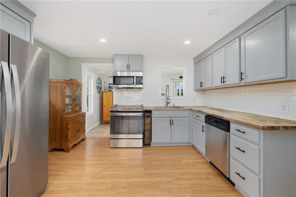 22 Spindrift Drive North Kingstown RI 02874