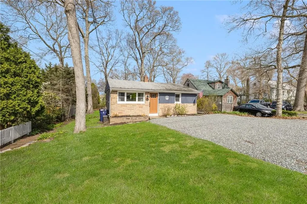 22 Spindrift Drive North Kingstown RI 02874