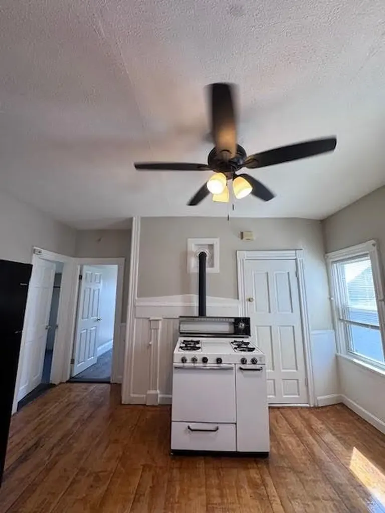 52 Canton Street Providence RI 02908