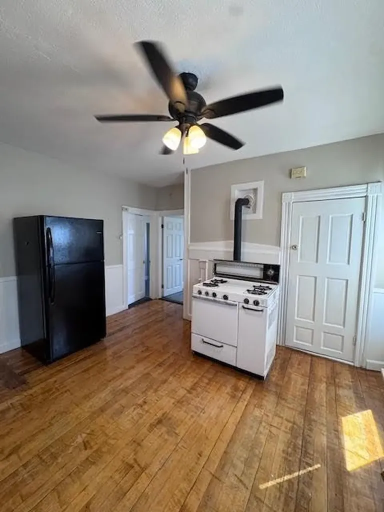 52 Canton Street Providence RI 02908