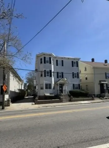 126 Main Street Warren RI 02885