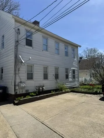126 Main Street Warren RI 02885
