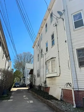 126 Main Street Warren RI 02885