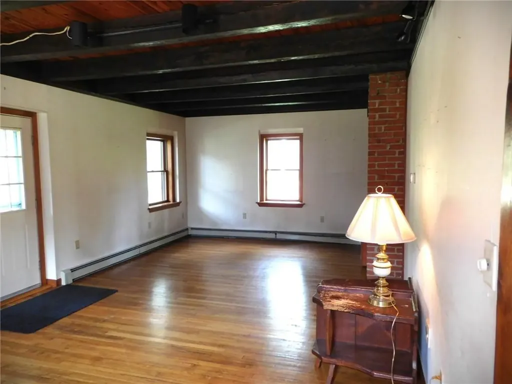 326 B Jingle Valley Road South Kingstown RI 02892