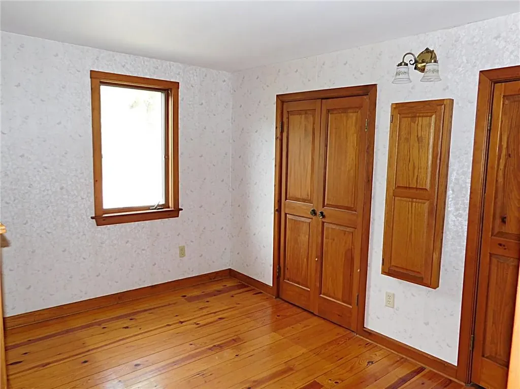 326 B Jingle Valley Road South Kingstown RI 02892