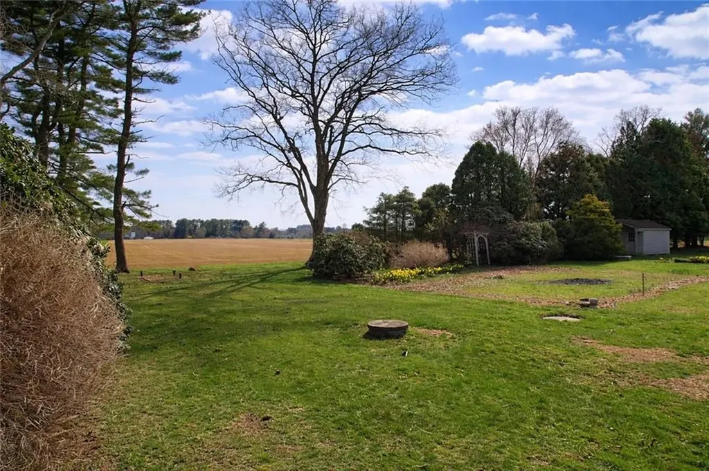 326 B Jingle Valley Road South Kingstown RI 02892