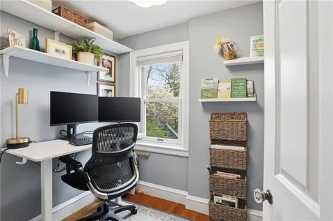 19 Salisbury Road Barrington RI 02806