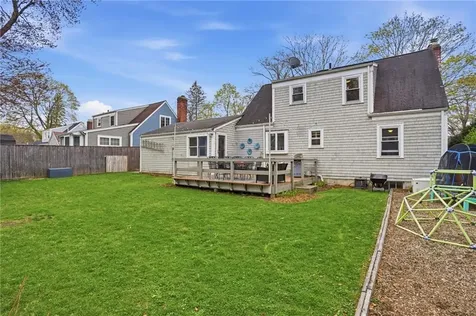 19 Salisbury Road Barrington RI 02806