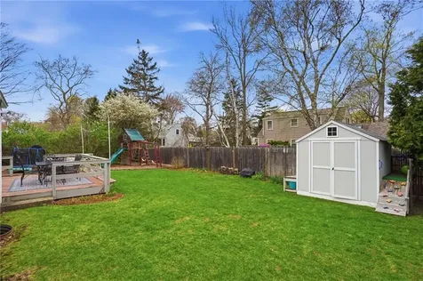 19 Salisbury Road Barrington RI 02806