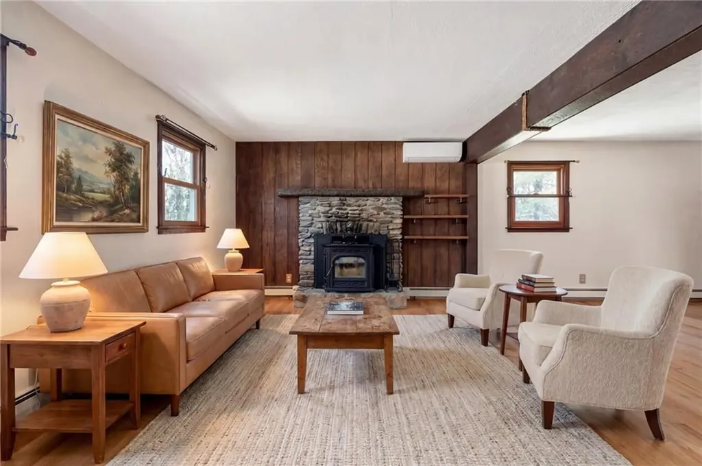 73 Old Nasonville Road Burrillville RI 02830