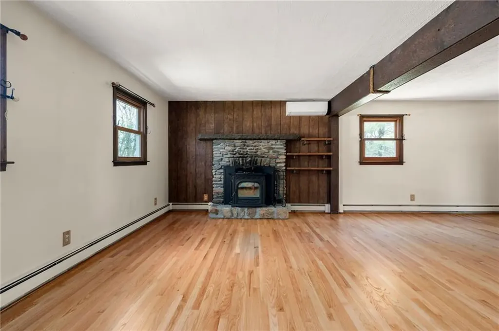 73 Old Nasonville Road Burrillville RI 02830