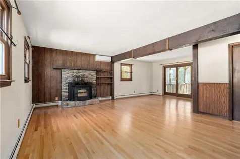 73 Old Nasonville Road Burrillville RI 02830