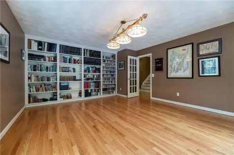 258 Woodridge Drive North Kingstown RI 02874