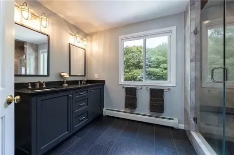 258 Woodridge Drive North Kingstown RI 02874