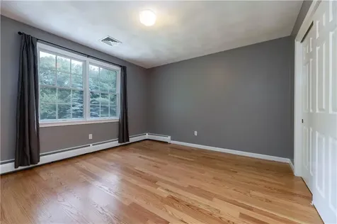 258 Woodridge Drive North Kingstown RI 02874