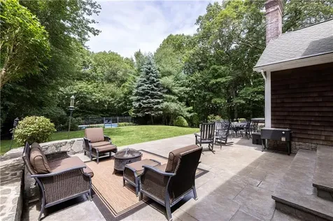 258 Woodridge Drive North Kingstown RI 02874
