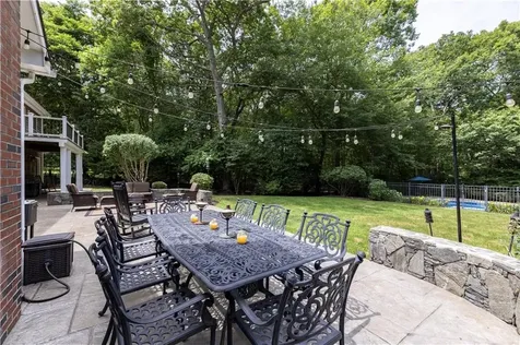 258 Woodridge Drive North Kingstown RI 02874