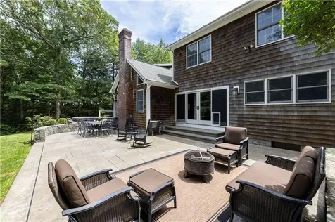 258 Woodridge Drive North Kingstown RI 02874