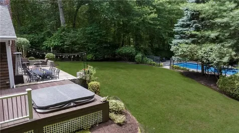 258 Woodridge Drive North Kingstown RI 02874