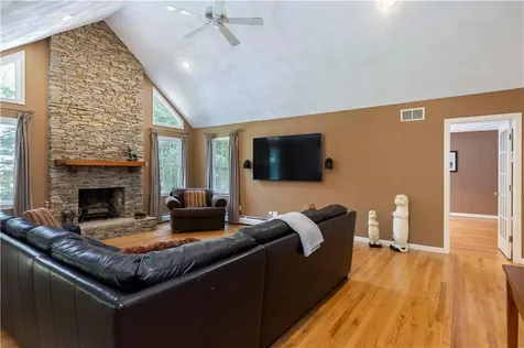 258 Woodridge Drive North Kingstown RI 02874