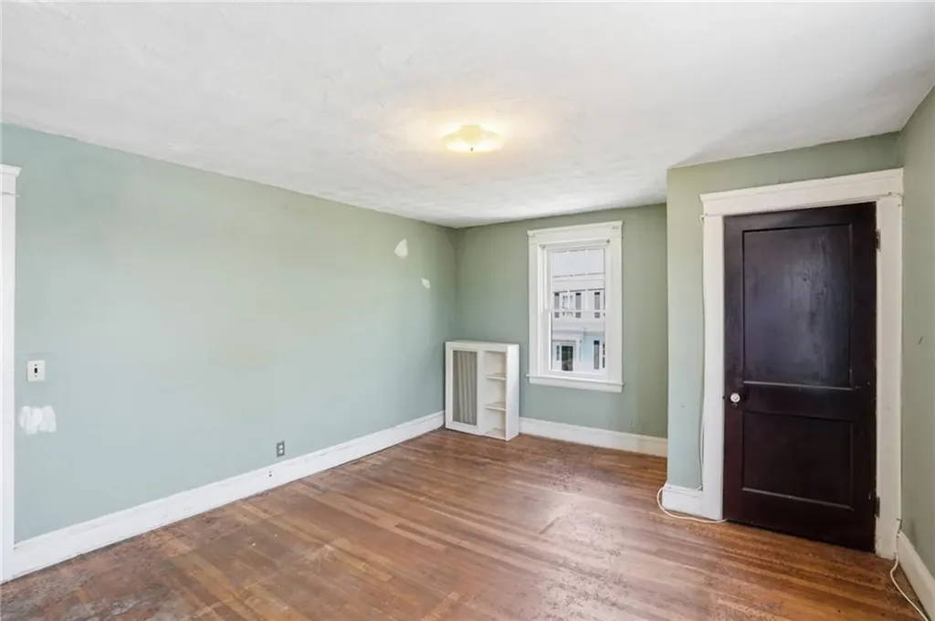 25 Talbot Manor Cranston RI 02905