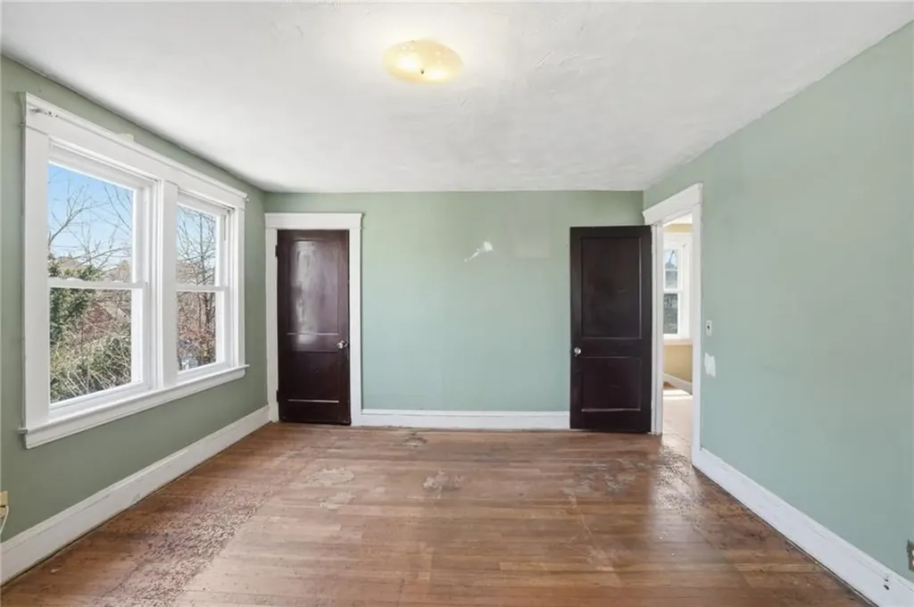 25 Talbot Manor Cranston RI 02905