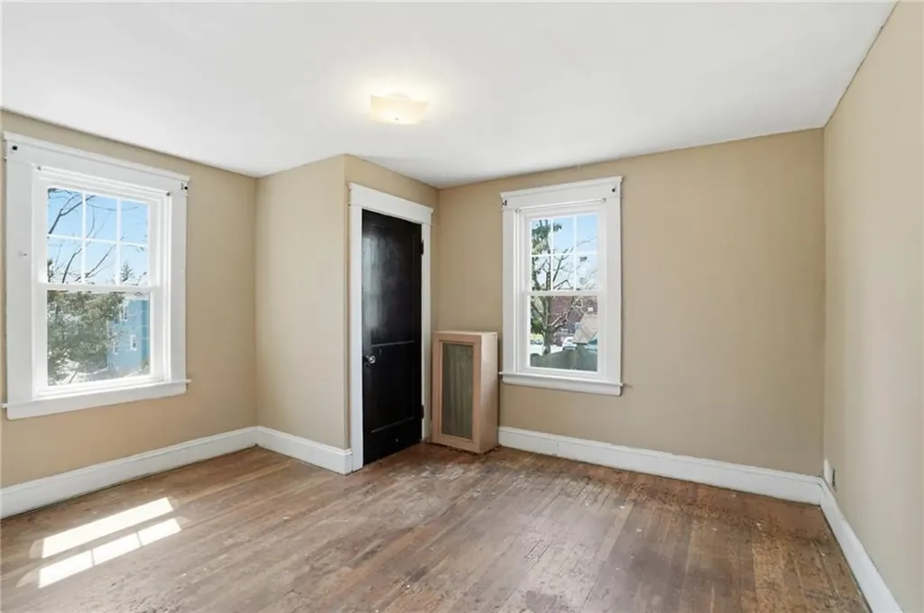 25 Talbot Manor Cranston RI 02905