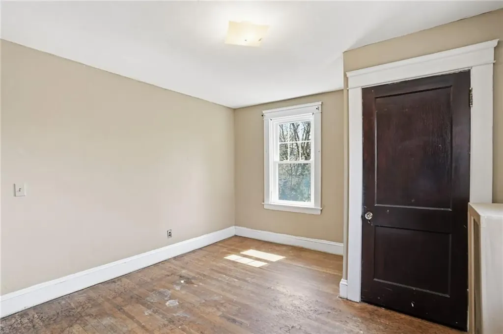 25 Talbot Manor Cranston RI 02905