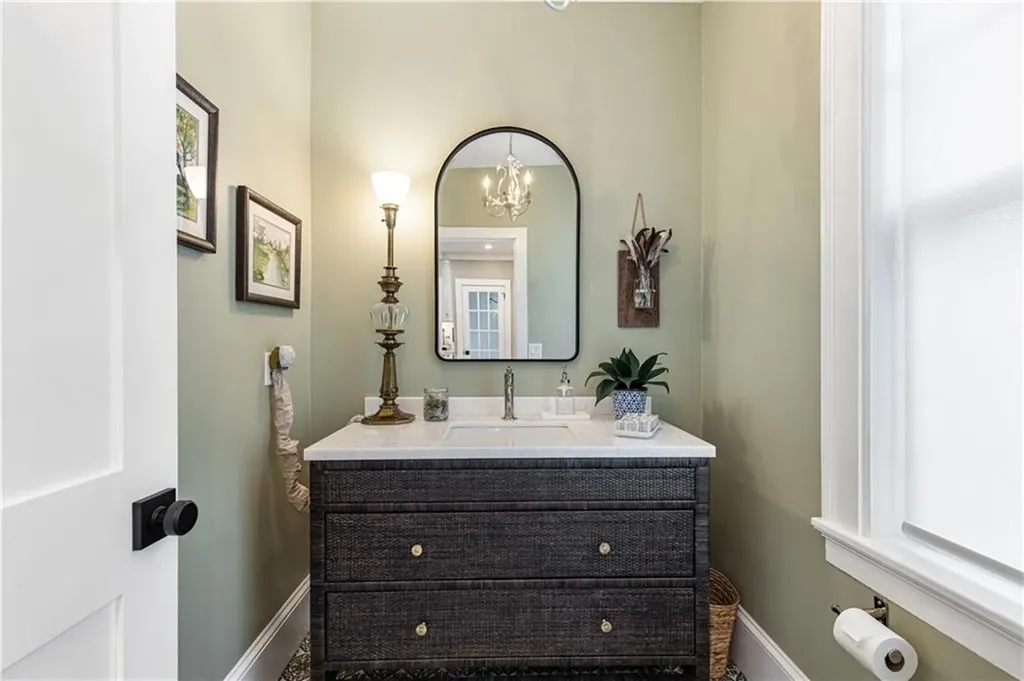 21 Bedlow Avenue Newport RI 02840