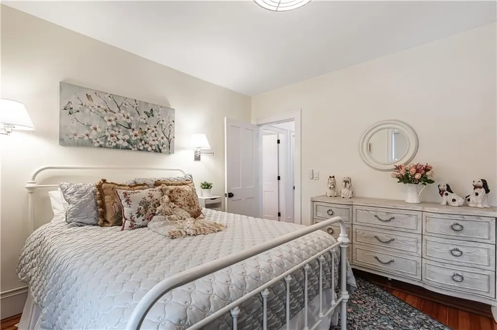 21 Bedlow Avenue Newport RI 02840