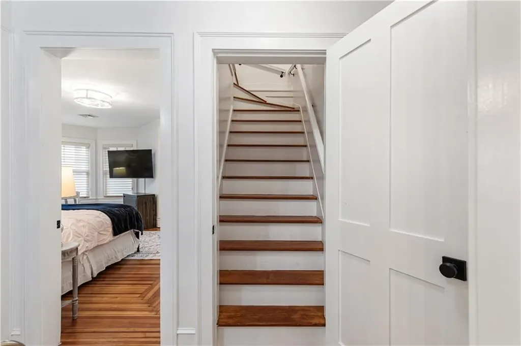 21 Bedlow Avenue Newport RI 02840
