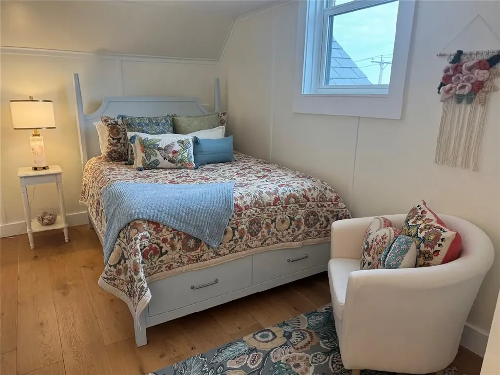21 Bedlow Avenue Newport RI 02840