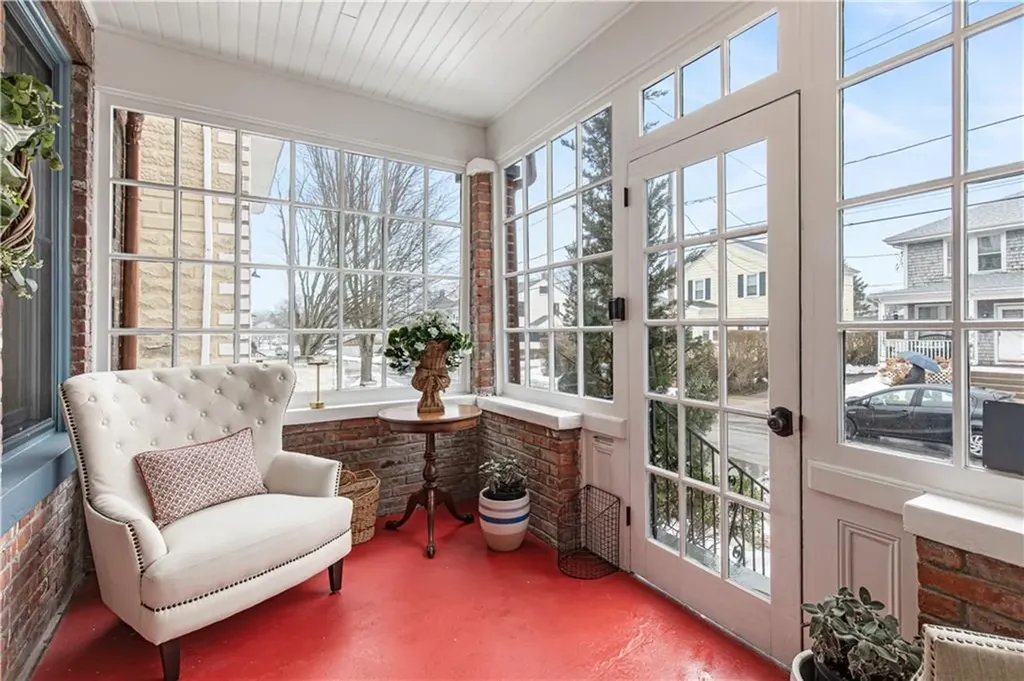 21 Bedlow Avenue Newport RI 02840
