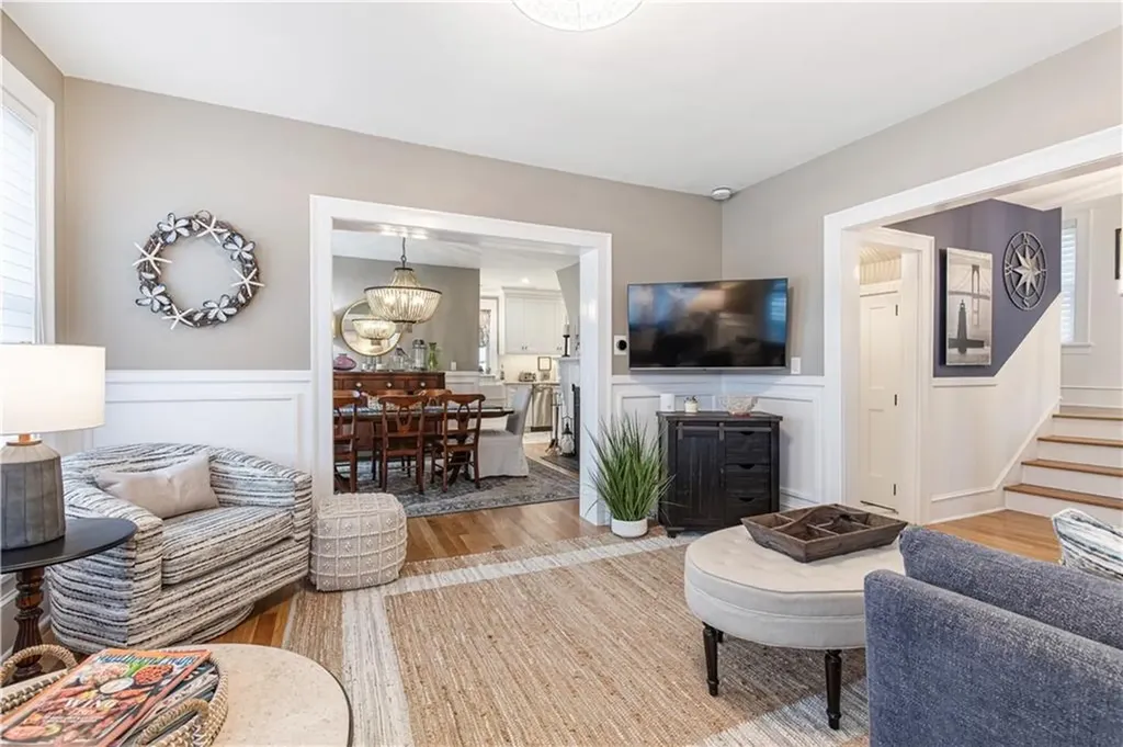 21 Bedlow Avenue Newport RI 02840