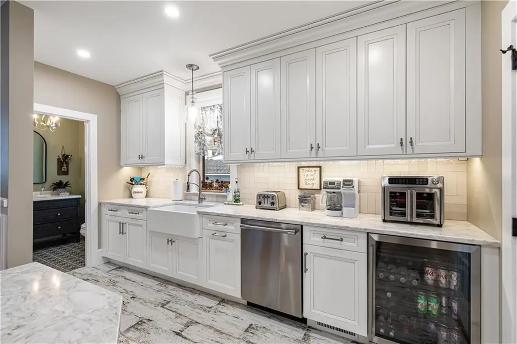 21 Bedlow Avenue Newport RI 02840