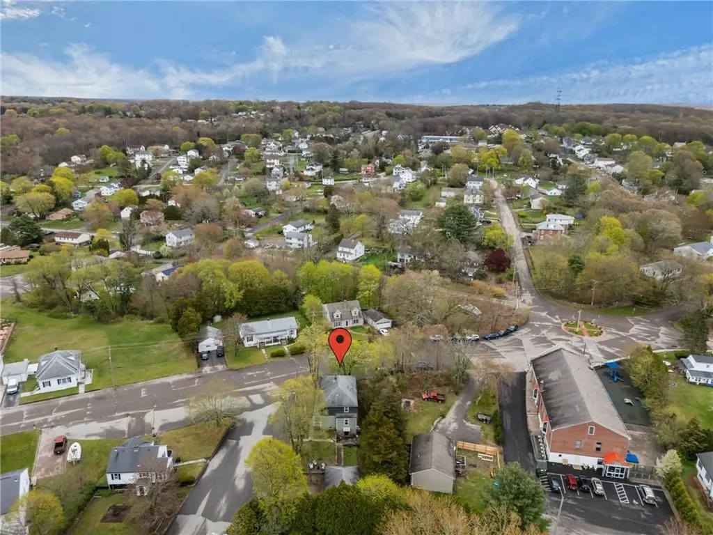 8 Perkins Avenue Westerly RI 02891